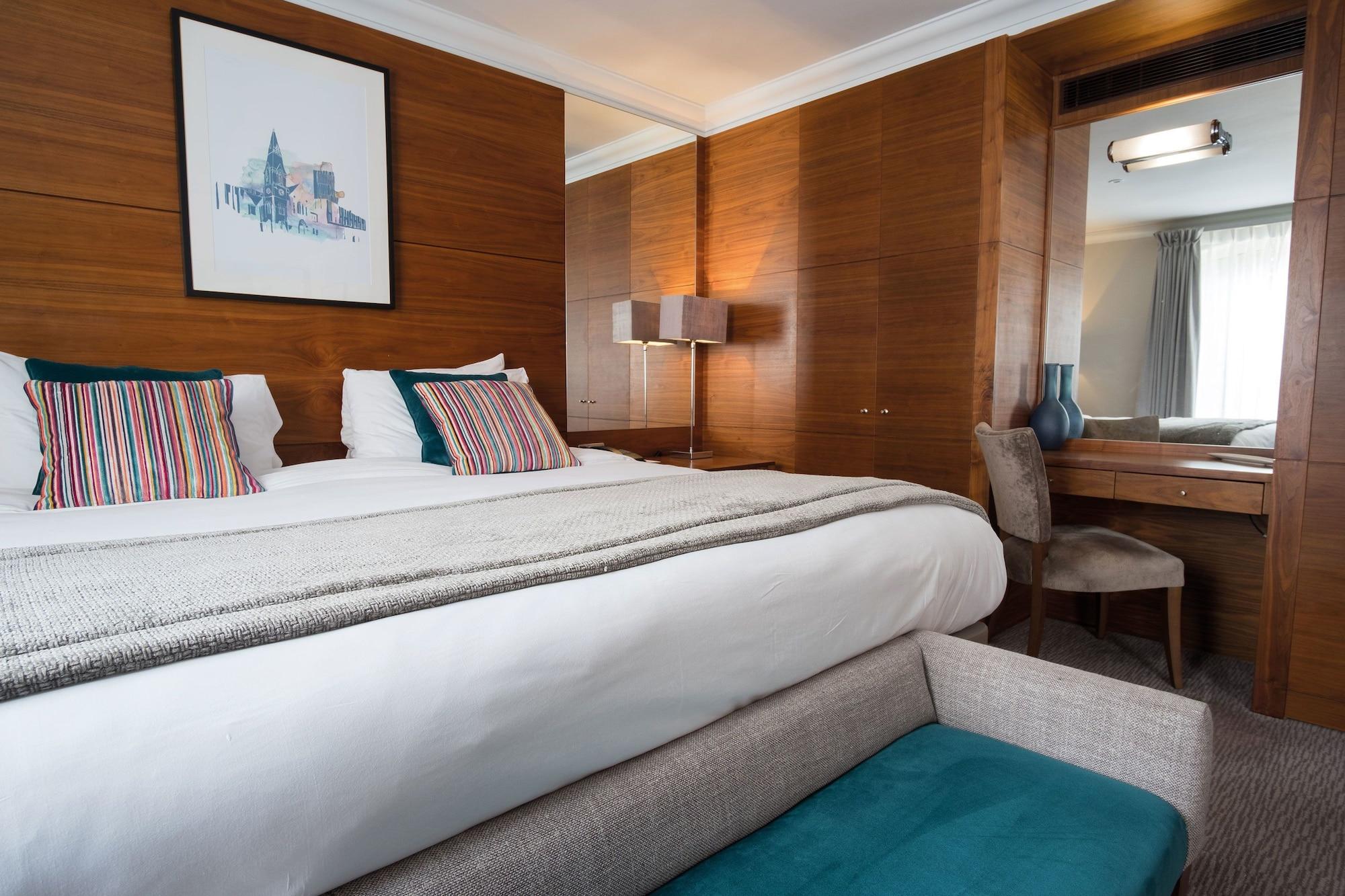 Thorpe Park Hotel And Spa Leeds  Eksteriør billede