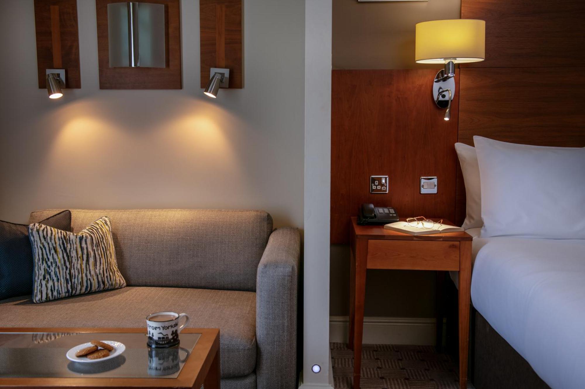 Thorpe Park Hotel And Spa Leeds  Eksteriør billede