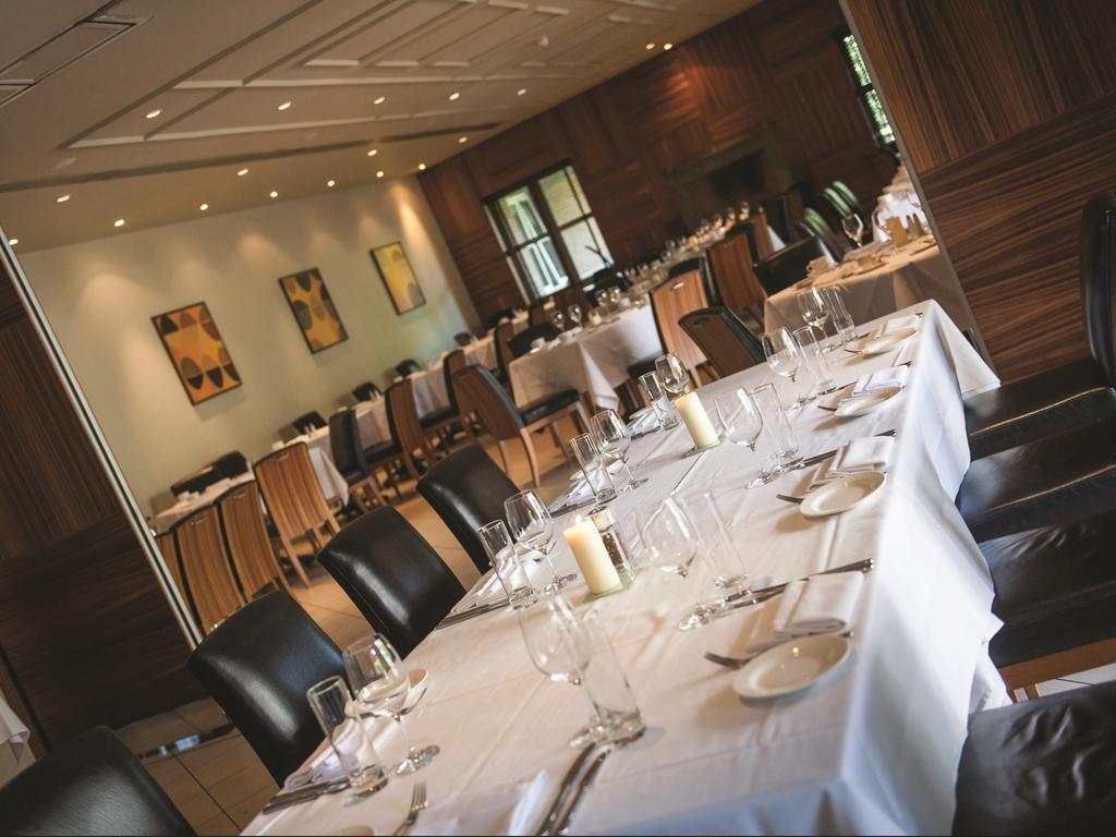 Thorpe Park Hotel And Spa Leeds  Eksteriør billede