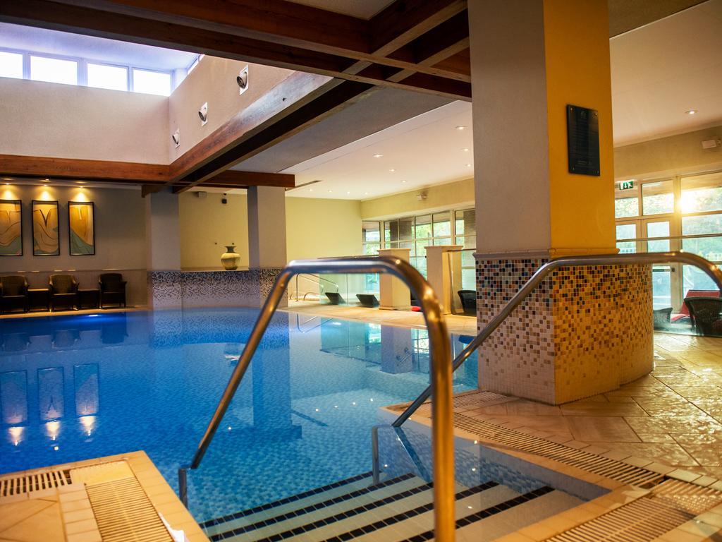 Thorpe Park Hotel And Spa Leeds  Eksteriør billede